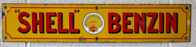 Shell Benzin sign